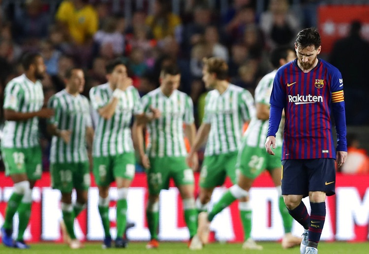 La Liga: thủ môn xuất sắc của Barca bắt bóng rất tệ và tỷ số được nâng lên 3-1 cho Betis