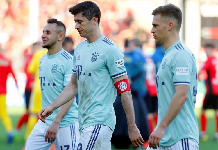 Highlights Bundesliga 2019 Freiburg 1-1 Bayern: Mất ngôi đầu bảng