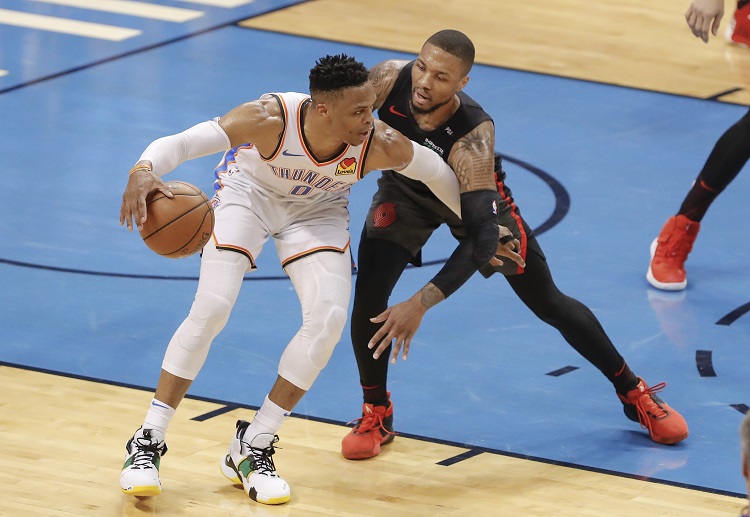 Damian Lillard  defends during the NBA playoff against the Thunder