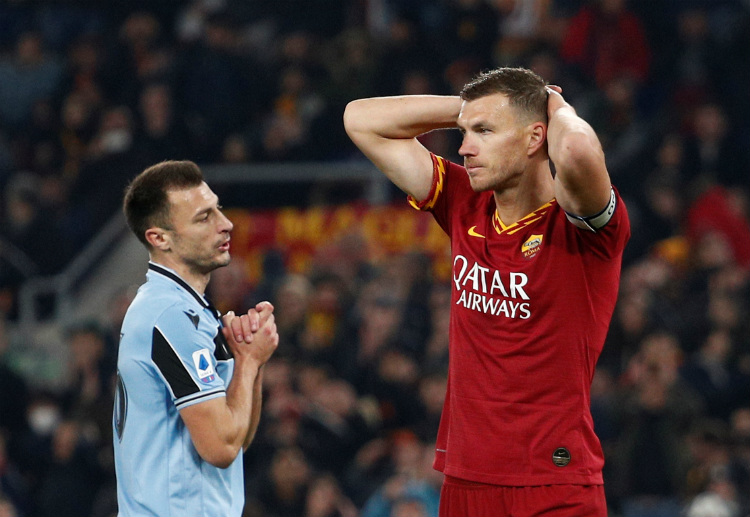 Serie A: Edin Dzeko scores during the 26th minute of AS Roma's match against Lazio