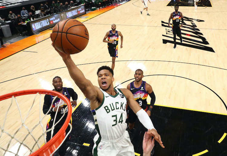 Dự đoán game 3 Playoffs NBA 2021 Milwaukee Bucks vs Phoenix Suns.