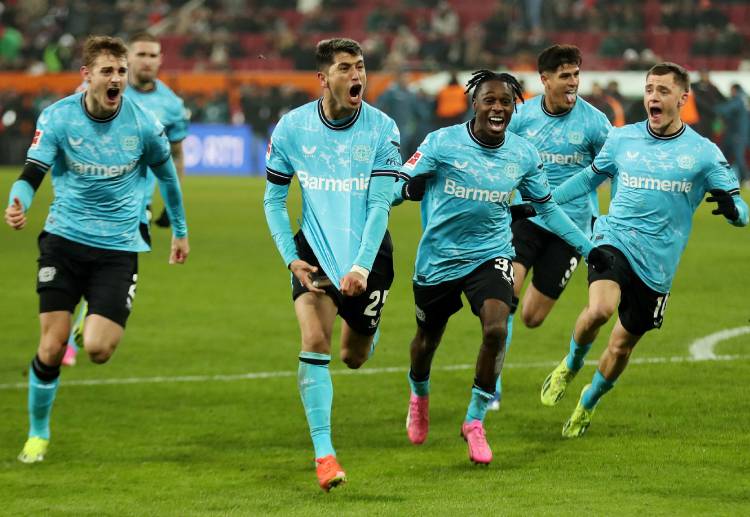 Exequiel Palacios scored on the 90th minute of Bayer Leverkusen's 0-1 Bundesliga win against Augsburg