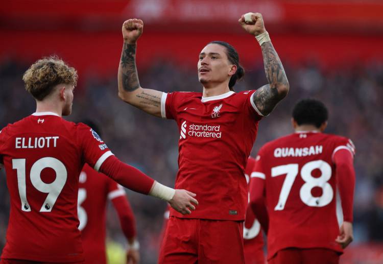 Liverpool đang xếp thứ nhất trên BXH Premier League