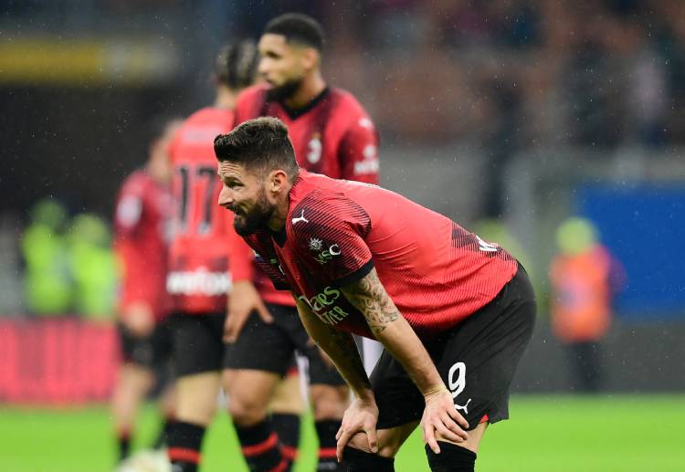 Milan hiện đang xếp thứ 3 trên BXH Serie A