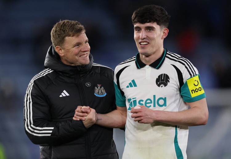 Newcastle thi đấu vòng 32 Premier League 2024/25 bằng màn đối đầu Man United