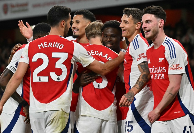 Trận Arsenal vs Liverpool ở mùa Premier League 2016/17